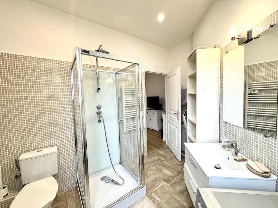 Lumineux Appartement Deux Pieces ニース エクステリア 写真
